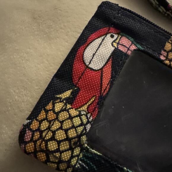 Vera Bradley Zip ID & Lanyard Toucan Party Set NWOT Pineapples Toucan - Picture 4 of 7